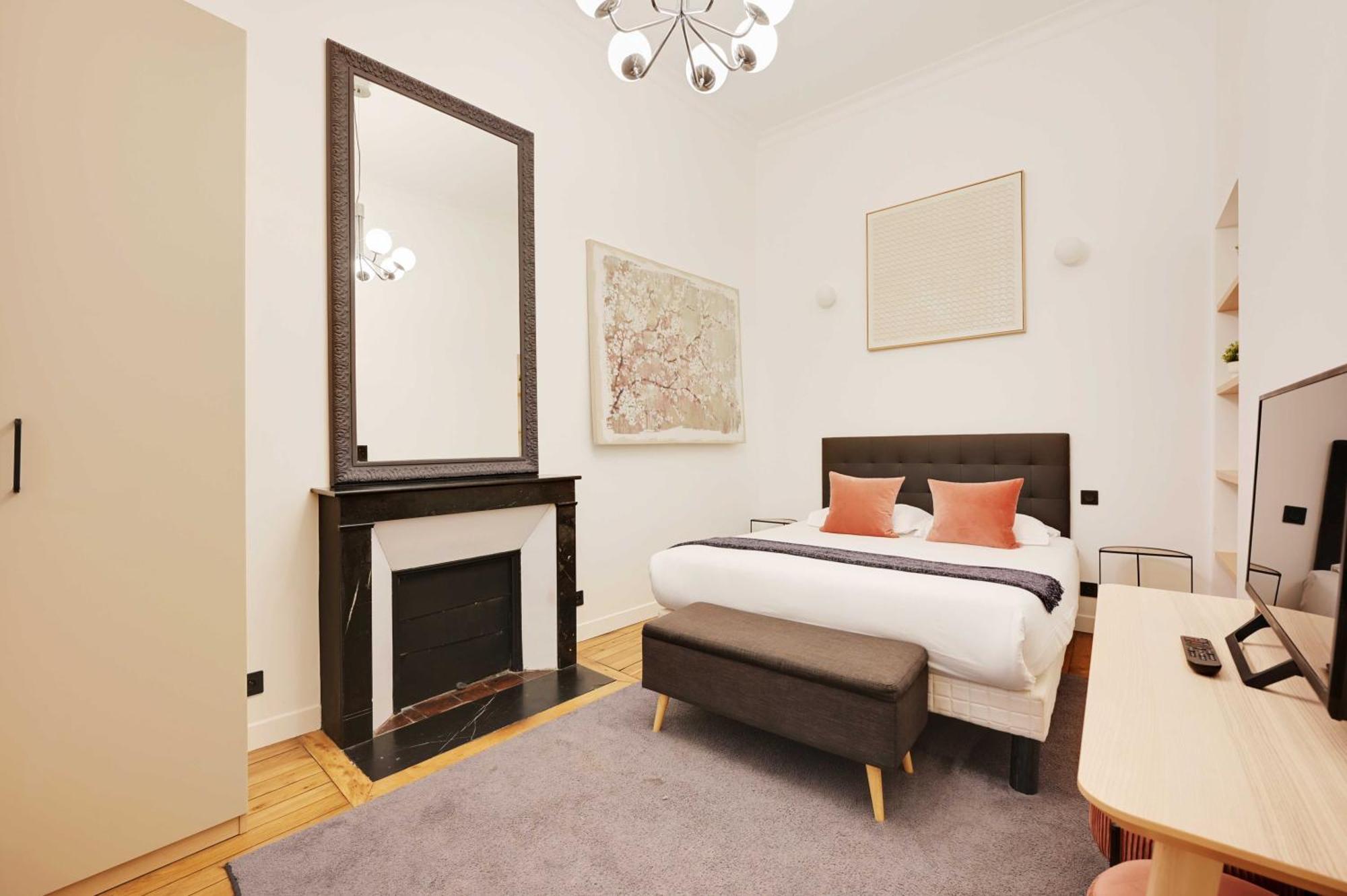 Beautiful -1br-4p- Tour Eiffel - Invalides Parijs