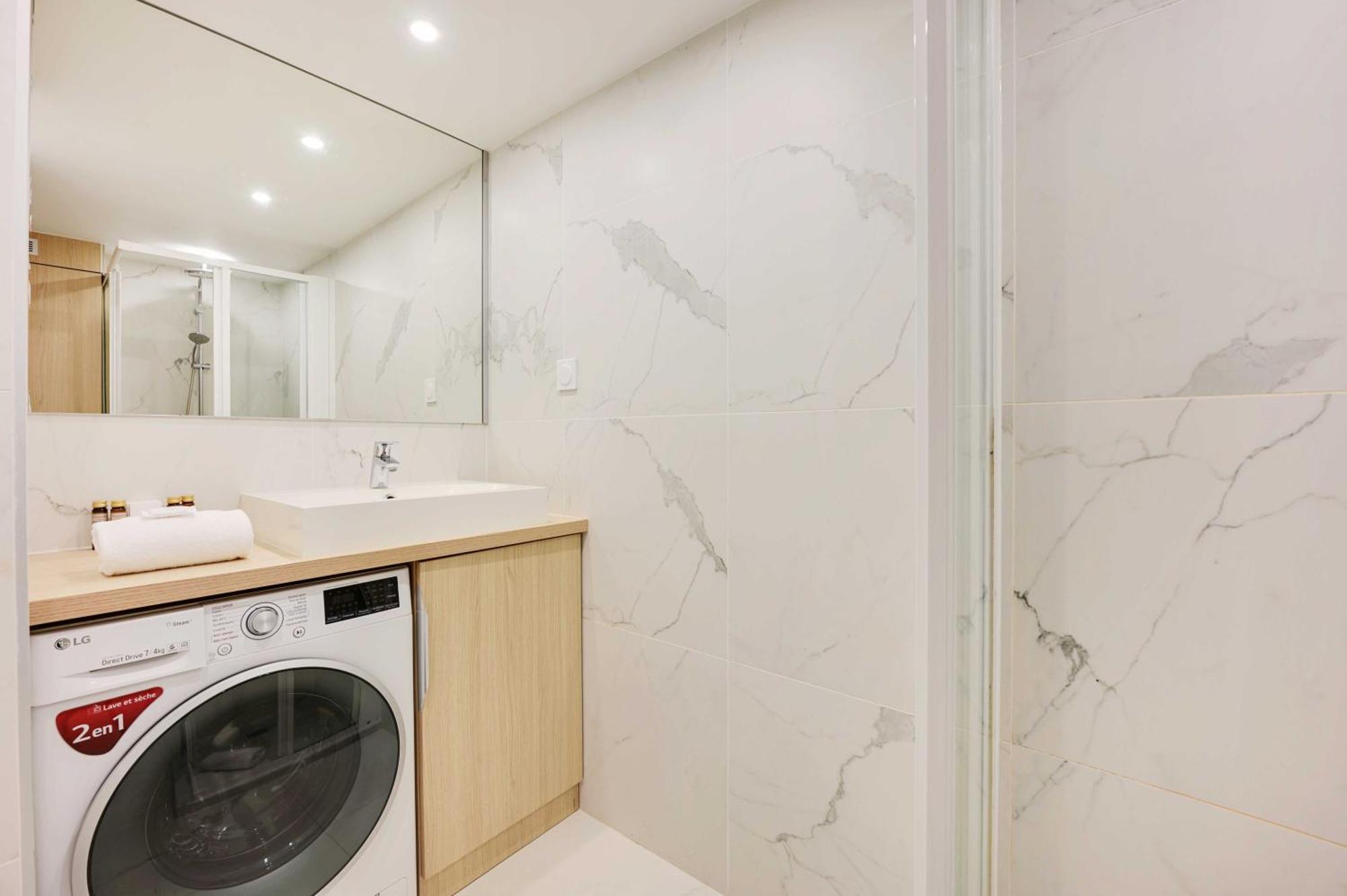 Beautiful -1br-4p- Tour Eiffel - Invalides Appartement *